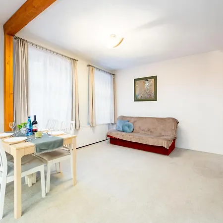 Robotnicza 22 By Homeprime Apartment